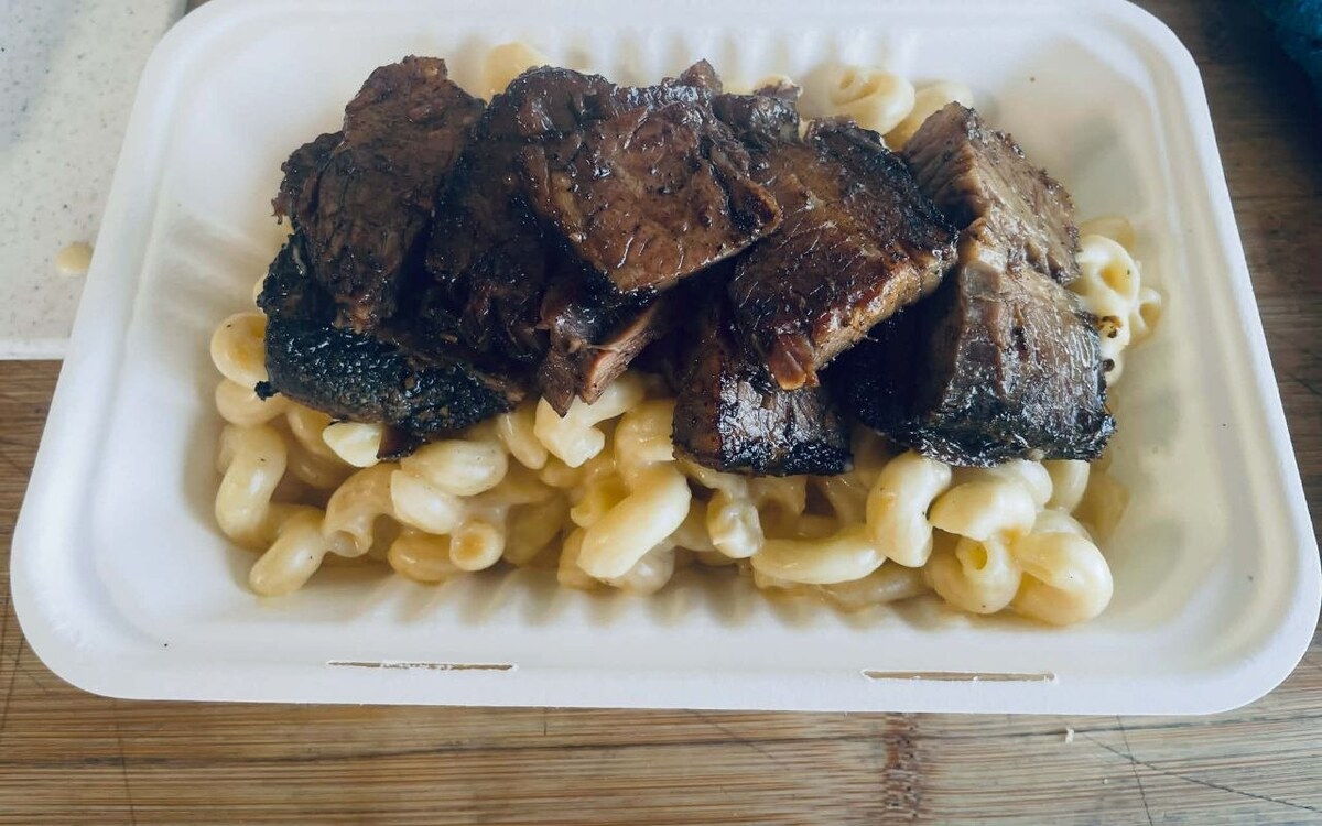 Brisket mac with chunks of slow-smoked brisket